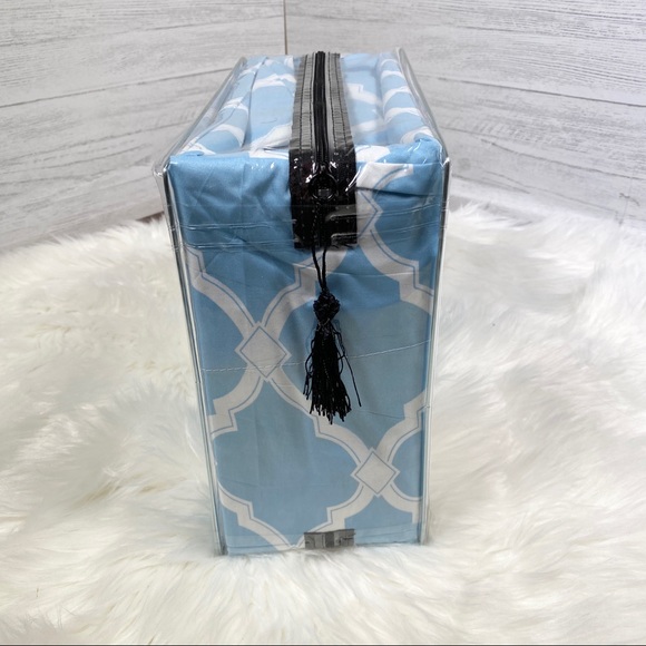 ✨FINAL RUN✨Full 4pc Ice Blue Arabesque Bedsheets - Picture 3 of 5